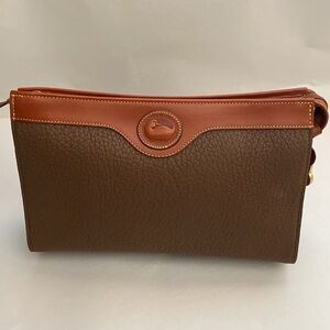 NWOT Dooney & Bourke Clutch AWL Handbag & Hangtag Leather Lining 9” x 6” x 2.5”